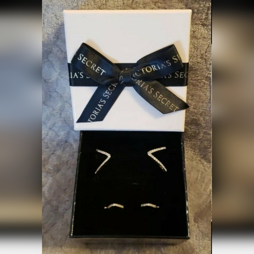 Victoria's secret jewelry limited edition cuff and earring set
